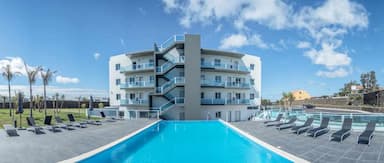 Whales Bay Hotel Apartments